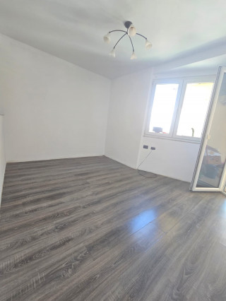APARTAMENT 2+1 NE SHITJE TE FUSHA E AVIACIONIT &mdash; 2