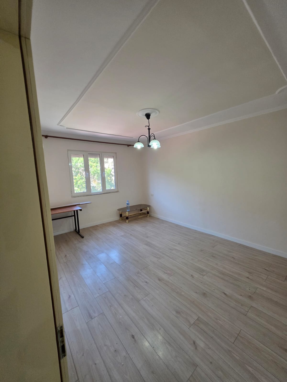 APARTAMENT 1+1 NE SHITJE TE PALLATI ME SHIGJETA