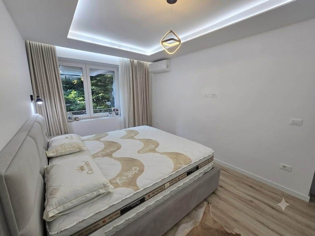 SUPER APARTAMENT 2+1 I MOBILUAR NE SHITJE NE BRRYL