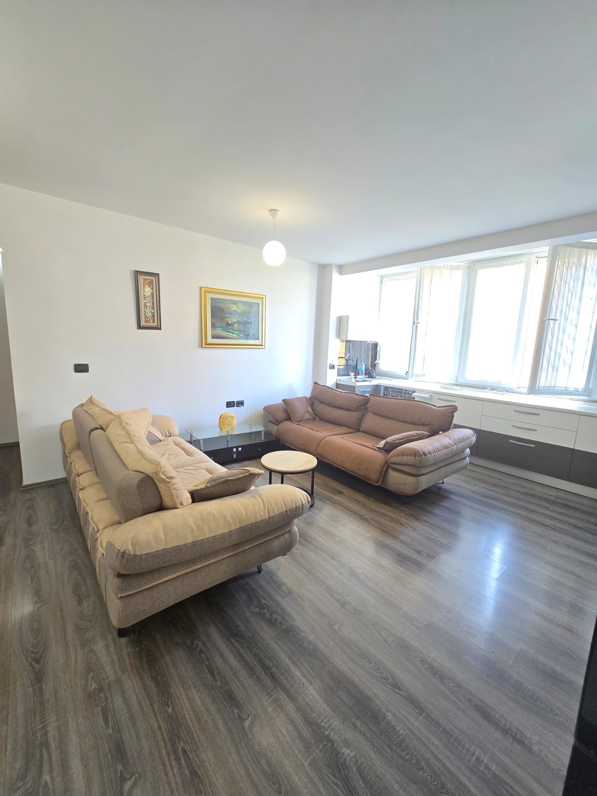 APARTAMENT 2+1 NE SHITJE TE FUSHA E AVIACIONIT