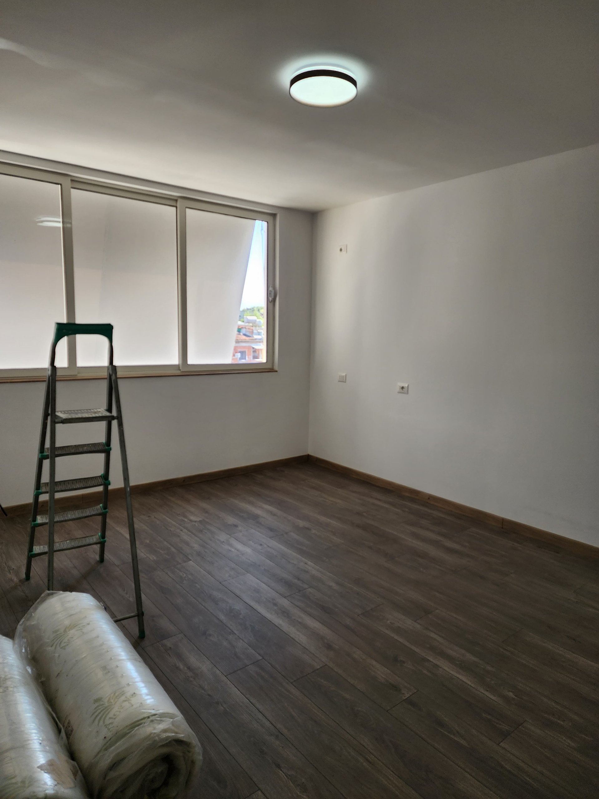 APARTAMENT 2+1+DEPO NE SHITJE TE SHKOLLA BAJRAM CURRI