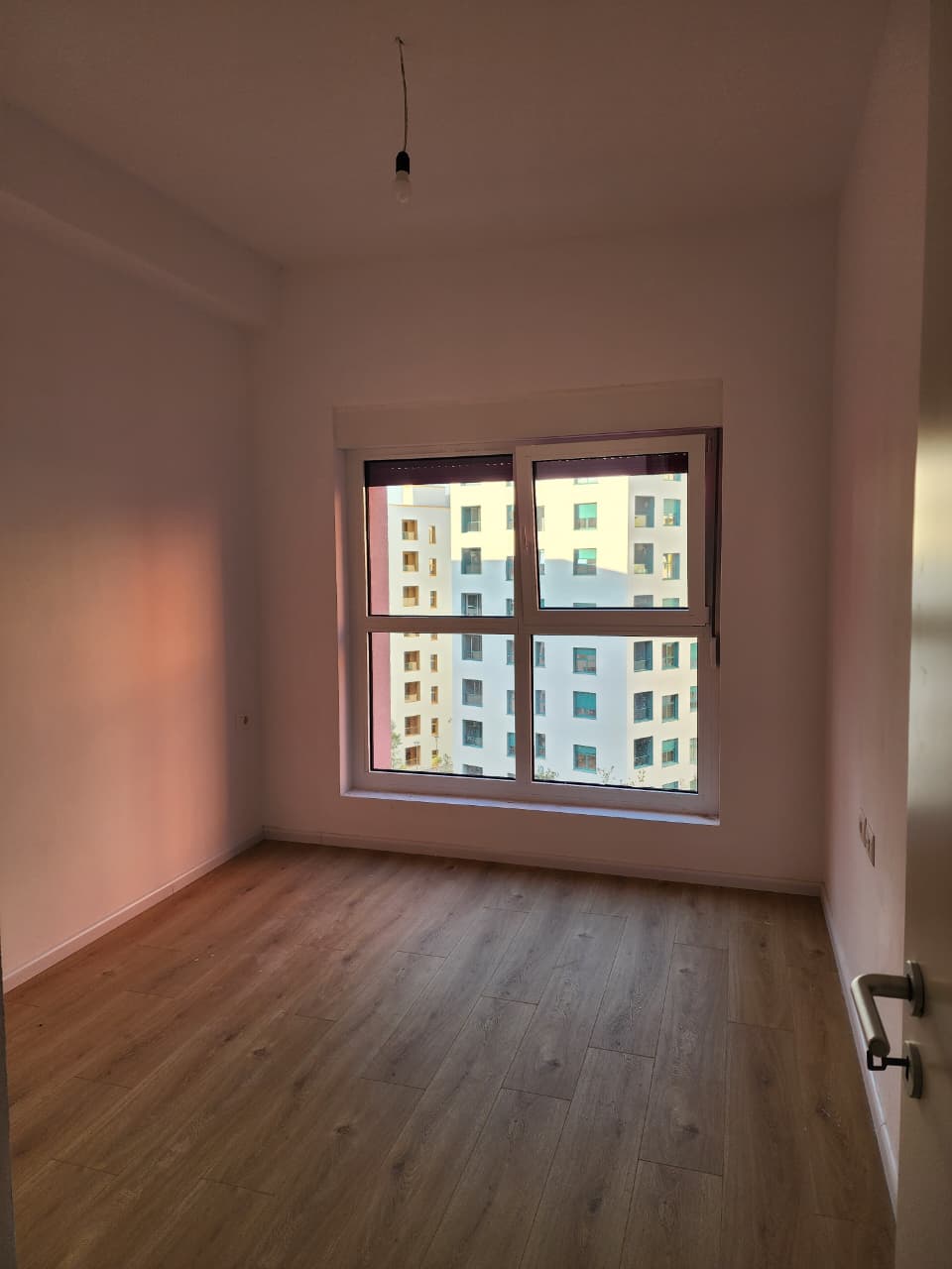 APARTAMENT 1+1 NE SHITJE NE ALI DEM