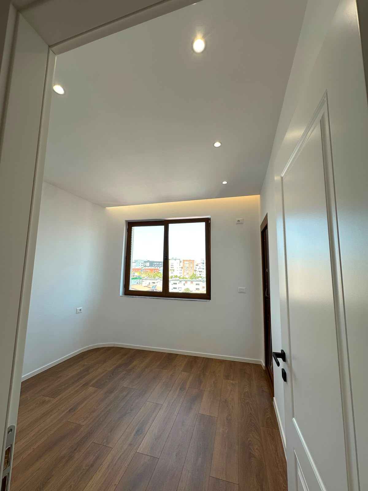 APARTMENT 1+1 NE SHITJE Ish Parku