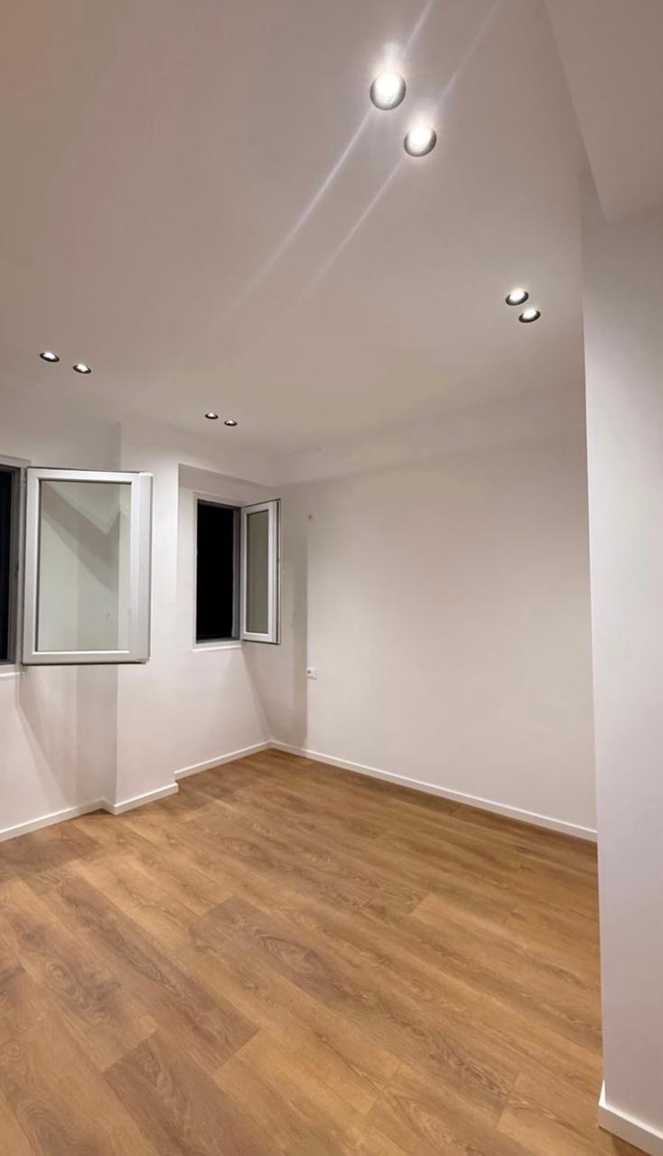 APARTAMENT 1+1 ME QERA TE 21 DHJETORI