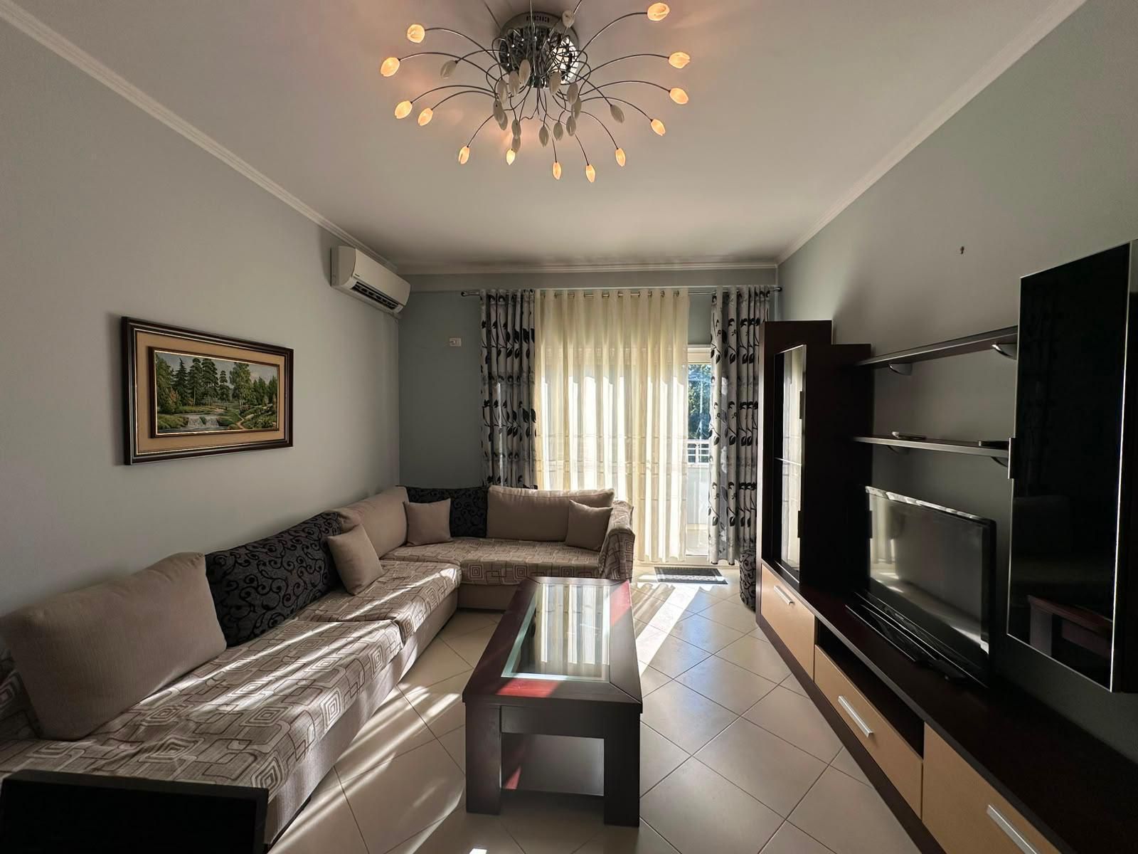 APARTAMENT 2+1+2 ME QERA KOPESHTI BOTANIK