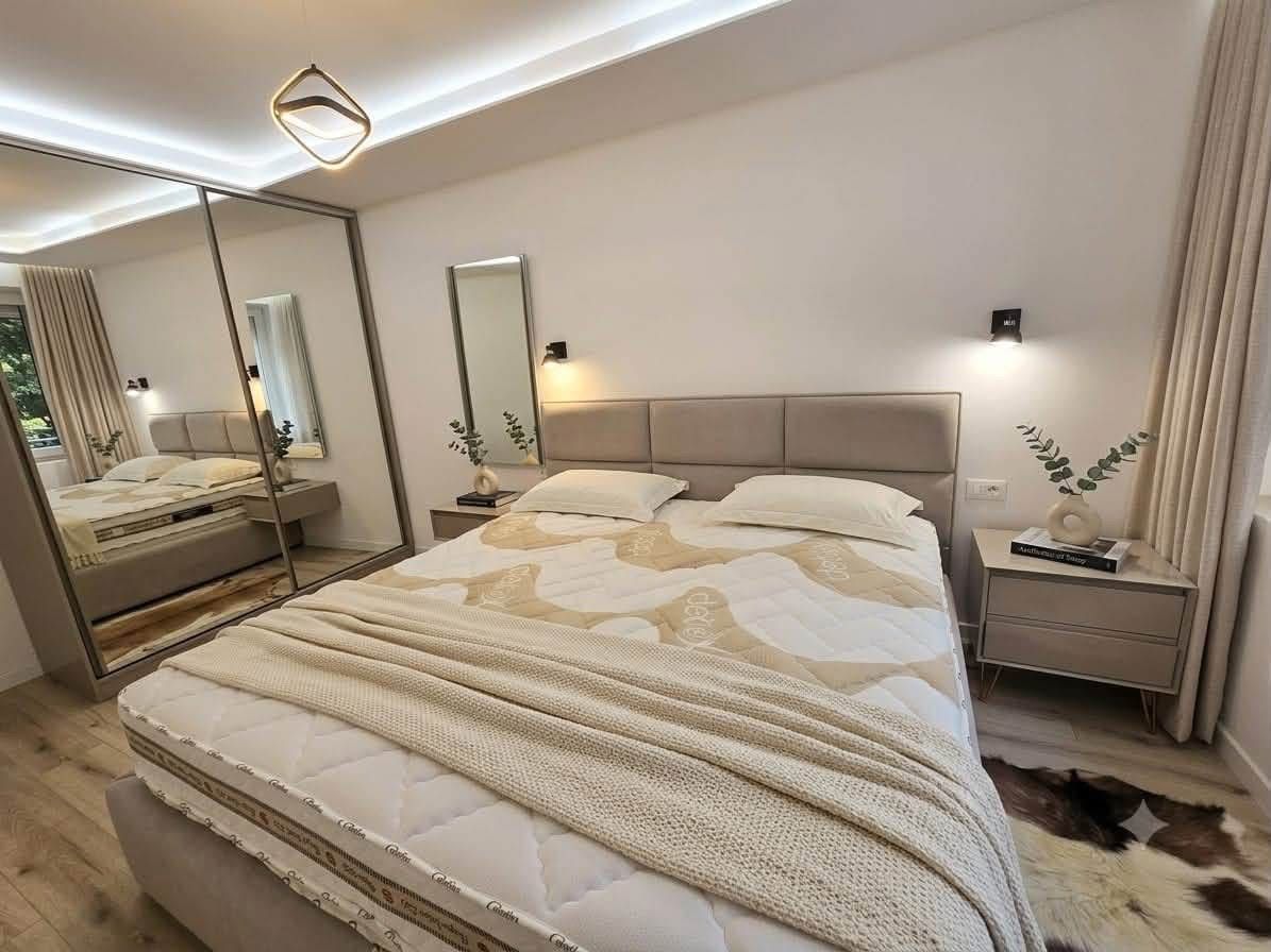 SUPER APARTAMENT 2+1 I MOBILUAR NE SHITJE NE BRRYL