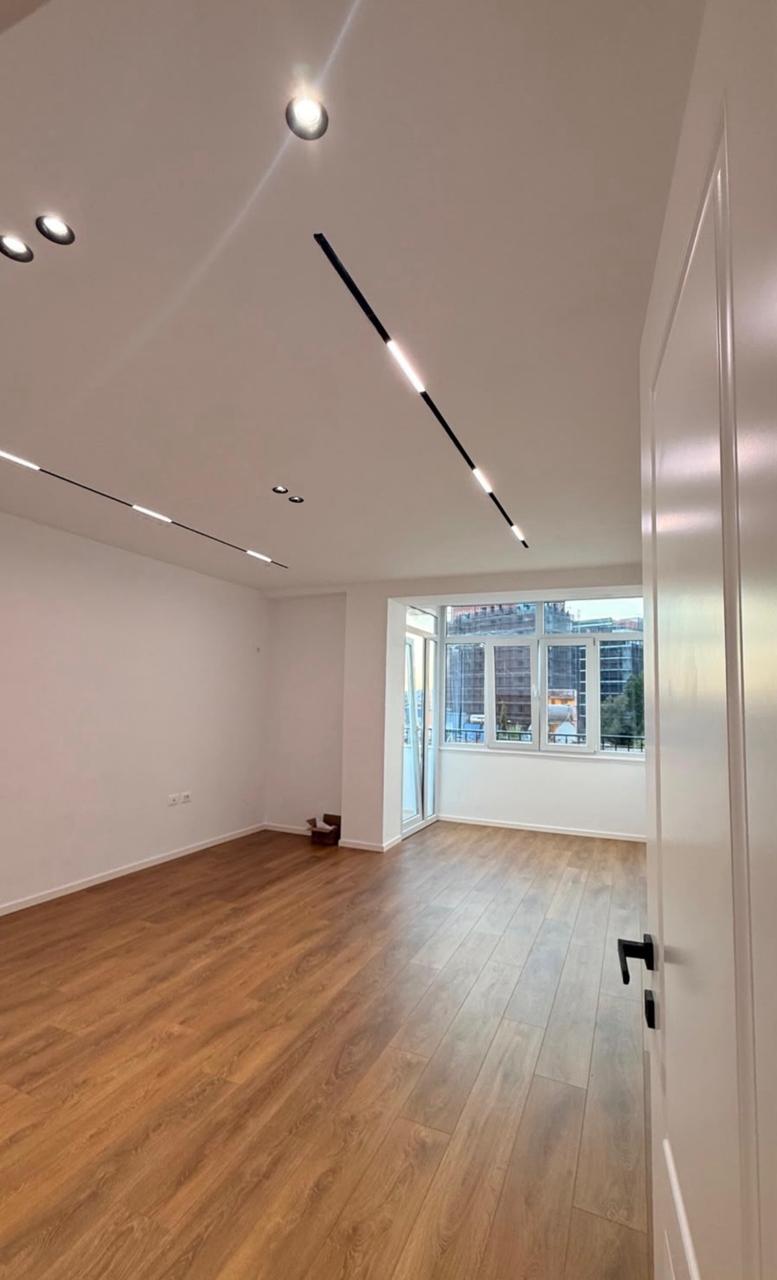 APARTAMENT 1+1 ME QERA TE 21 DHJETORI