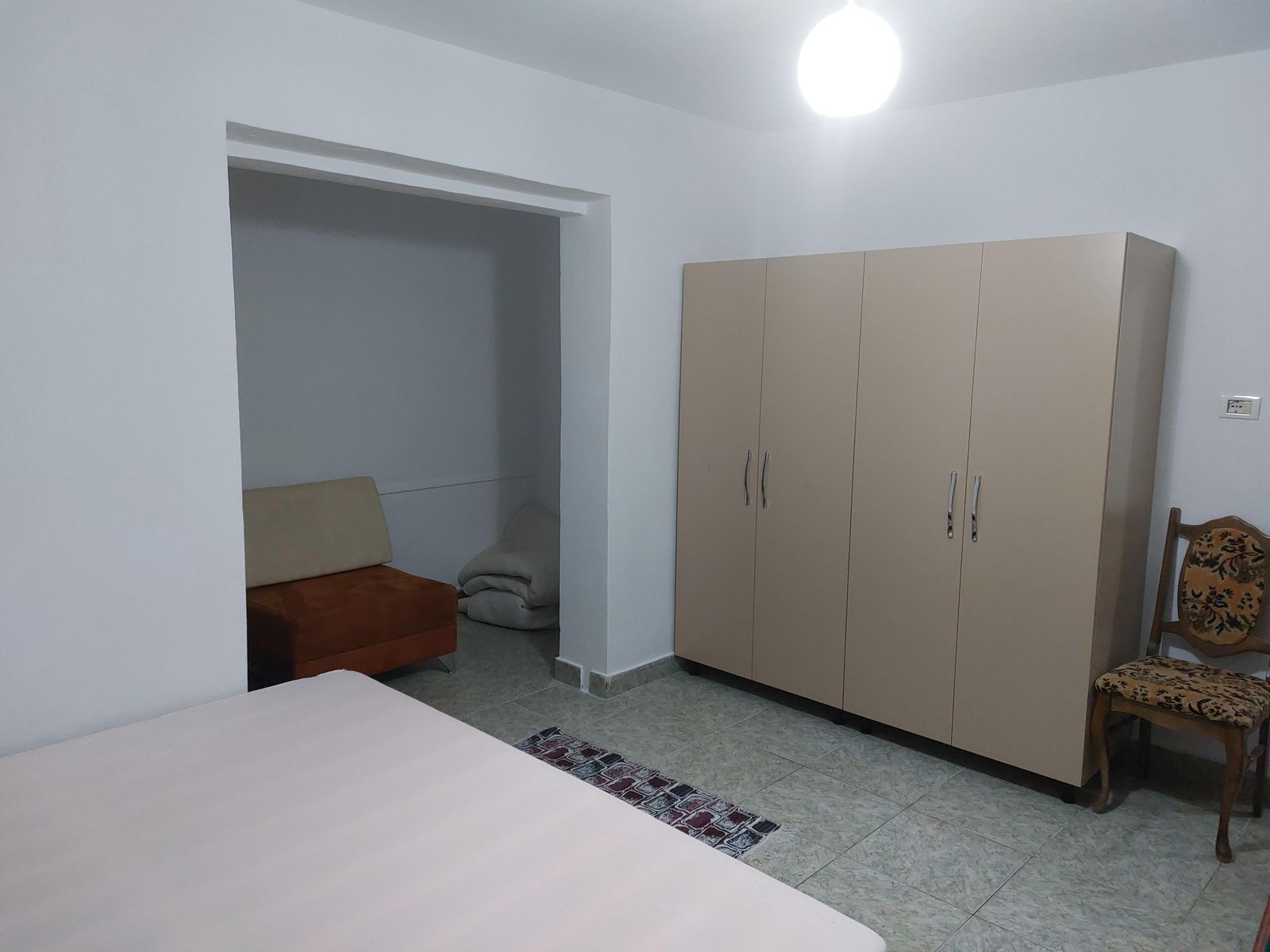 APARTAMENT 1+1 NE SHITJE NE KINOSTUDIO