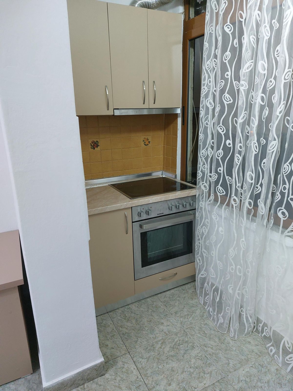 APARTAMENT 1+1 NE SHITJE NE KINOSTUDIO