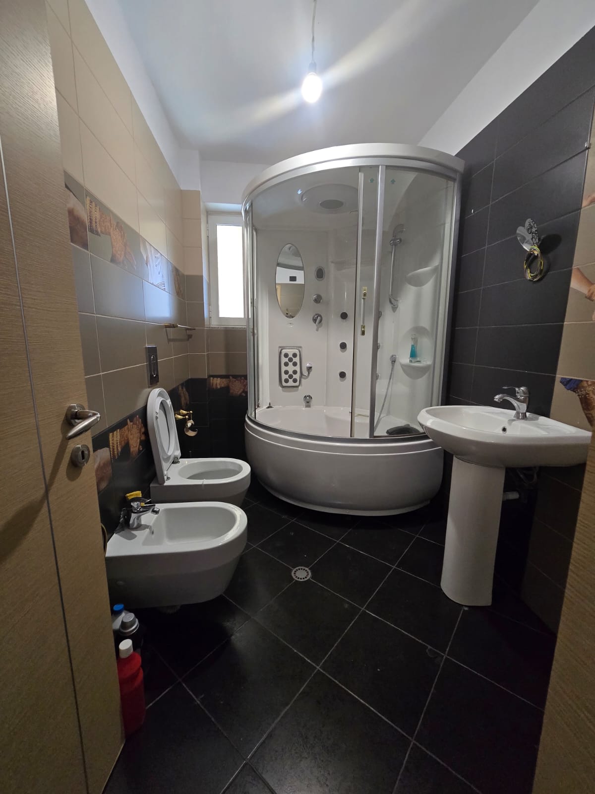 APARTAMENT 2+1 NE SHITJE TE FUSHA E AVIACIONIT