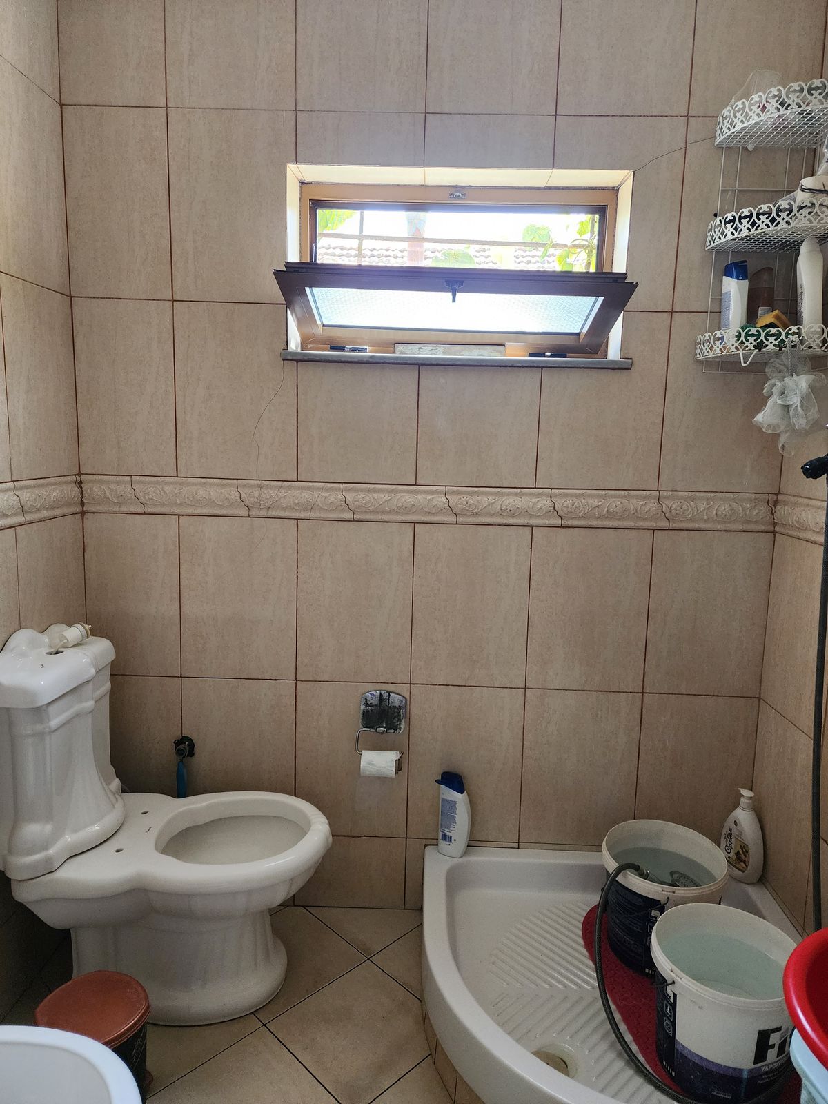 SHTEPI PRIVATE NE SHITJE TE KTHESA E KAMZES