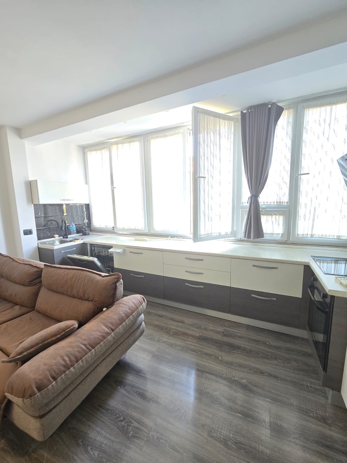 APARTAMENT 2+1 NE SHITJE TE FUSHA E AVIACIONIT