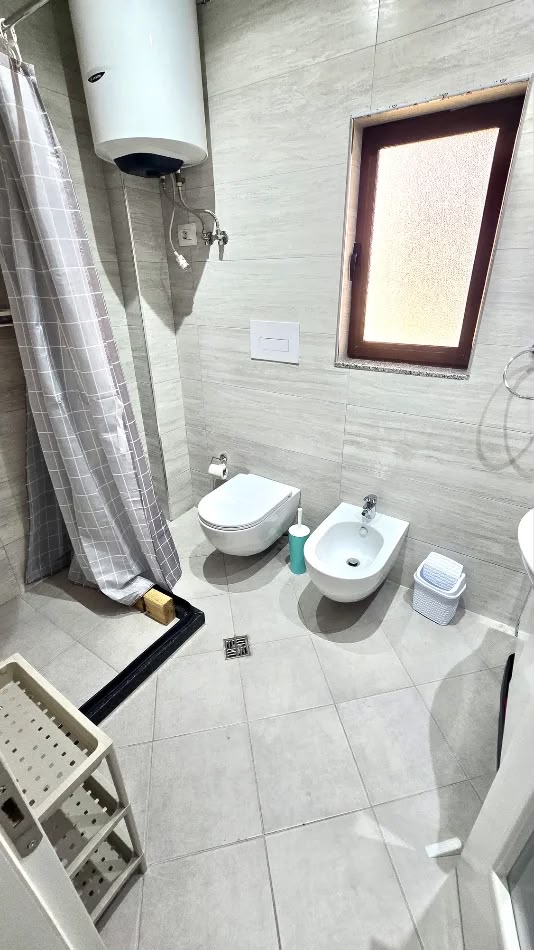 APARTAMENT 3+1 ME QERA QYTET STUDENTI
